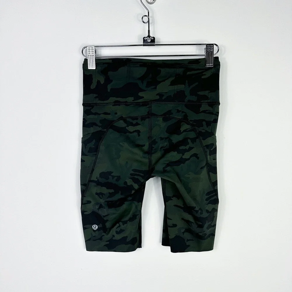 Lululemon Womens Fast and Free Bike Shorts Non-Reflective 10